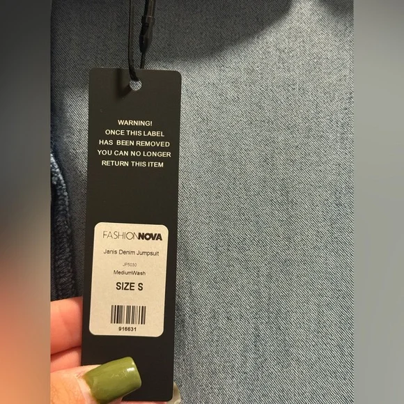 NWT Fashion Nova - Janis Denim Jumpsuit - Medium Wash - Picture 4 of 5